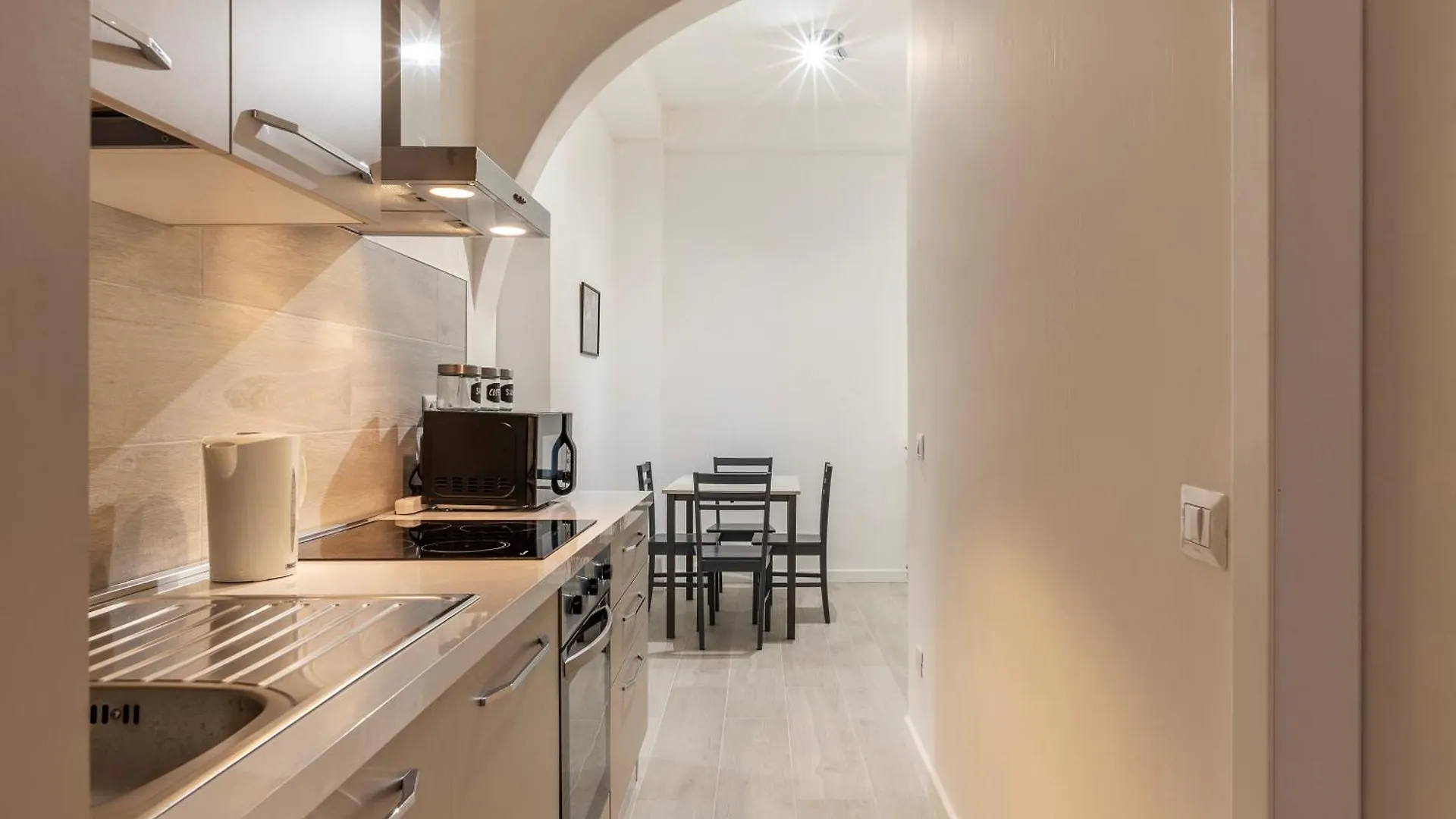 Terme Di Traiano Apartment - 10 Min Dal Colosseo 로마 이탈리아