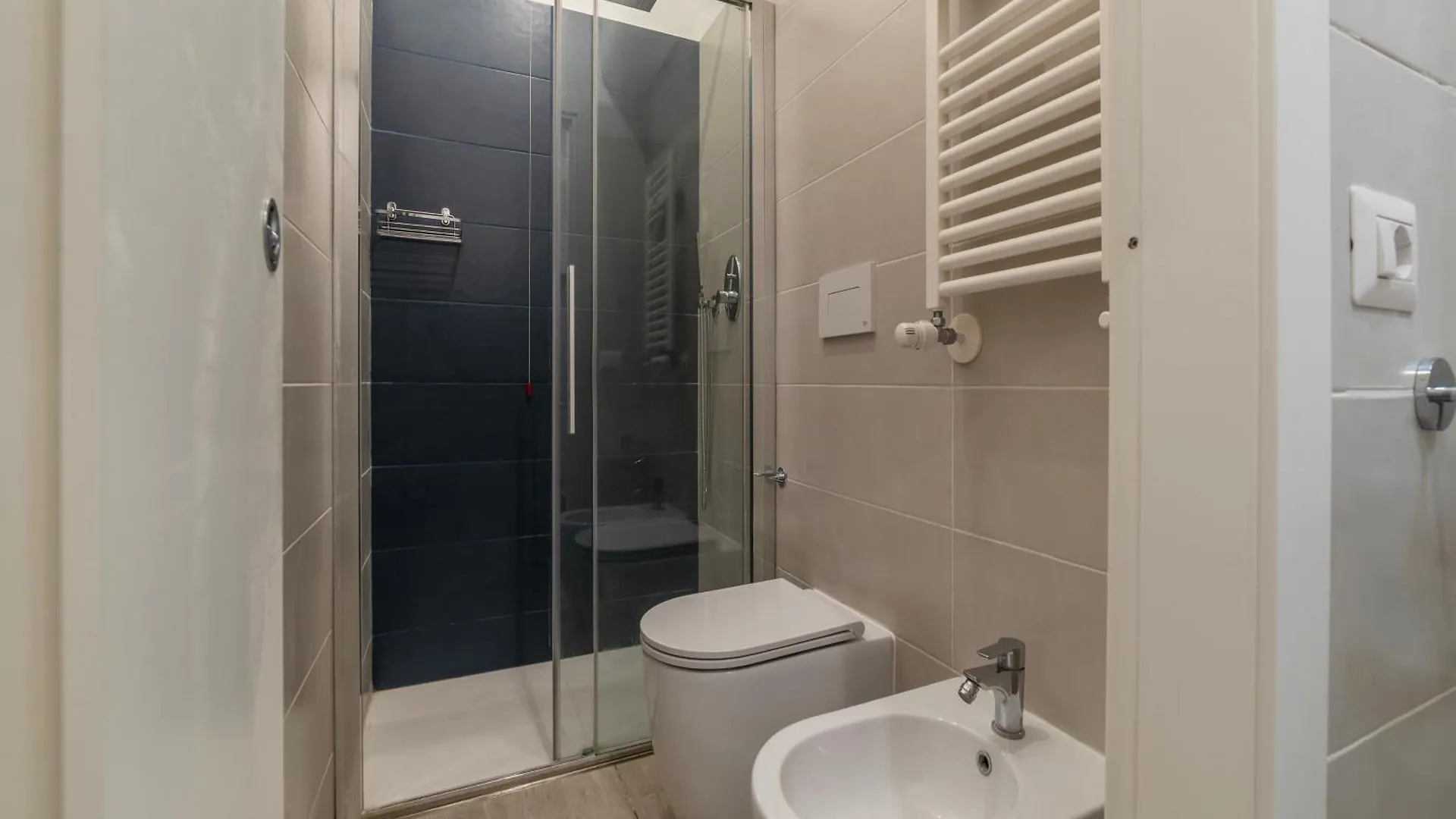 Terme Di Traiano Apartment - 10 Min Dal Colosseo Rzym